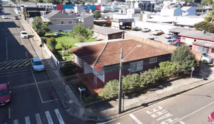 Terreno à venda, 946 m² por R$ 1.800.000,00 - Centro - Guarapuava/PR
