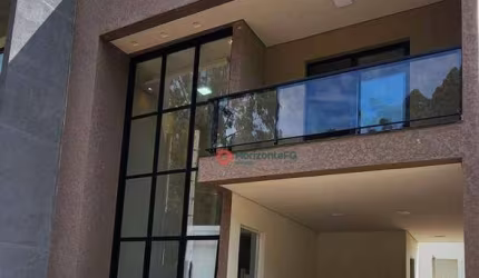 Sobrado com 3 dormitórios à venda, 164 m² por R$ 750.000,00 - Boqueirão - Guarapuava/PR