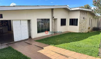 Casa com 4 dormitórios à venda, 206 m² por R$ 600.000,00 - Dos Estados - Guarapuava/PR