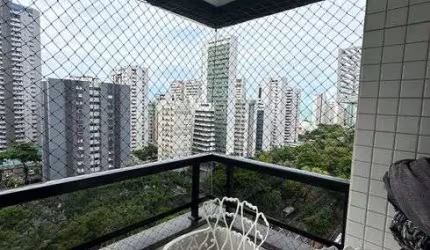 Apartamento para venda possui 150 metros quadrados com 4 quartos em Boa Viagem - Recife - PE