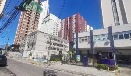 AMPLO APARTAMENTO APENAS 150 METROS DA AV. BOA VIAGEM