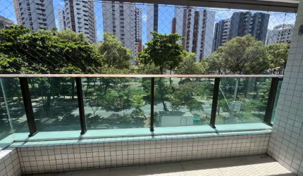 4 QUARTOS, PERTINHO DA PRAIA COM ÁREA DE  LAZER
