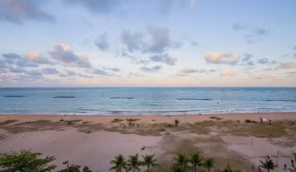 Apartamento à Beira-Mar em Candeias (MOBILIADO)