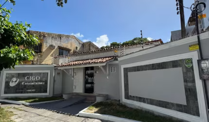 Casa Comerciais para Clínicas e Escritórios – Boa Vista / Santo Amaro