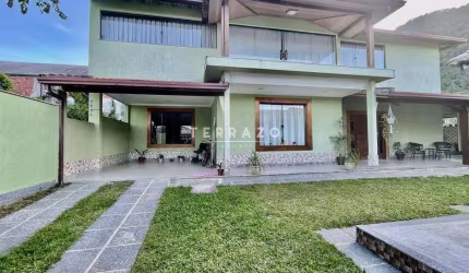 Casa à venda, 3 quartos, 3 suítes, 3 vagas, Centro - Guapimirim/RJ