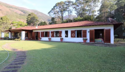 Sítio com QUATRO SUÍTES e 23.000m² de Terreno a Venda no Quebra Frascos - Teresópolis/RJ - Código 1105