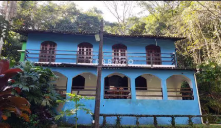 Casa à venda, 4 quartos, 3 vagas, Limoeiro - Guapimirim/RJ