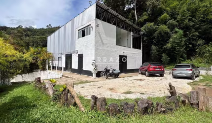 Galpão para locação - 380m² - R$ 6.000,00 Parque do Imbuí - Código 4868