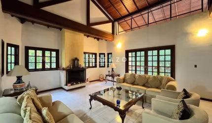 Casa em Condomínio à venda, 4 quartos, 2 suítes, 6 vagas, Quebra Frascos - Teresópolis/RJ