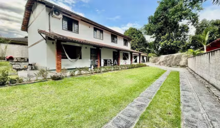 Casa em Condomínio à venda, 5 quartos, 3 suítes, 6 vagas, Centro - Guapimirim/RJ