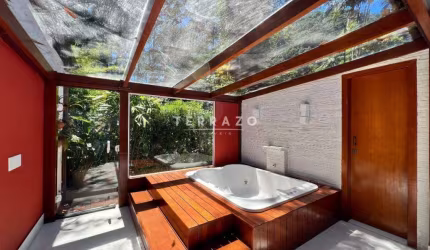 Casa em Condomínio à venda, 6 quartos, 3 suítes, 4 vagas, Granja Guarani - Teresópolis/RJ