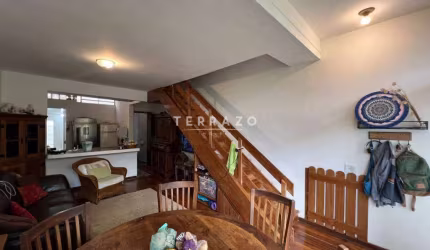 Casa em Condomínio à venda, 3 quartos, 1 vaga, Alto - Teresópolis/RJ