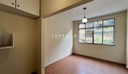 Apartamento à venda, 1 quarto, São Pedro - Teresópolis/RJ
