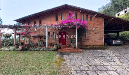 Casa à venda, 6 quartos, 4 suítes, 2 vagas, Parque do Imbui - Teresópolis/RJ