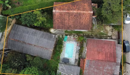 3 Casas à venda, 6 quartos, 3 suítes, 6 vagas, Meudon - Teresópolis/RJ