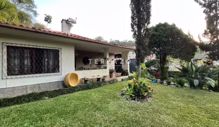 Casa à venda, 3 quartos, 1 suíte, 3 vagas, São Pedro - Teresópolis/RJ