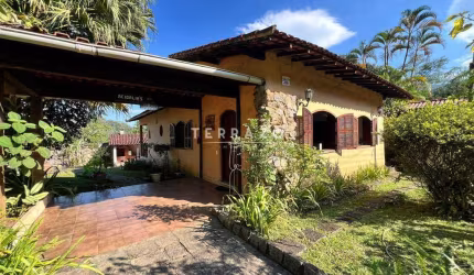 Casa em Condomínio à venda, 3 quartos, 1 suíte, 1 vaga, Corujas - Guapimirim/RJ