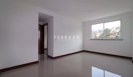 Apartamento à venda, 2 quartos, 1 suíte, 1 vaga, Agriões - Teresópolis/RJ