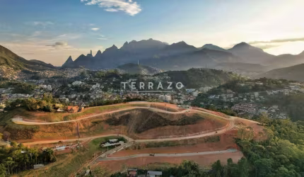 Terreno à venda, Ermitage - Teresópolis/RJ