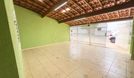 Venda de Casa - Sobrado no bairro Bosque dos Eucaliptos