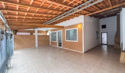Venda de Casa 250m² -  Bosque dos Eucaliptos