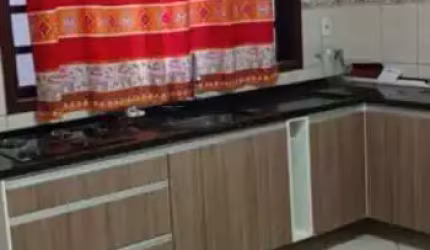 Seu Novo Lar Espera por Você: Casa à Venda!
