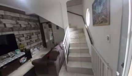 Casa Sobrado com Edícula à Venda - Conforto, Espaço e Potencial!