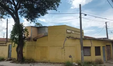 Oportunidade Imperdível! Sobrado à Venda