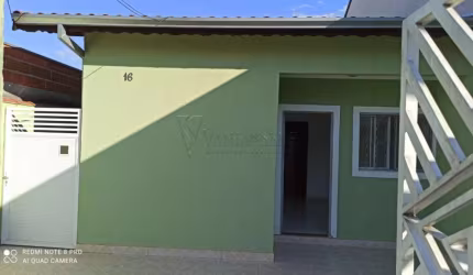 Sua Nova Casa Espera por Você - À Venda!
