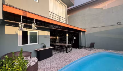 Seu Novo Lar Espera por Você! Casa Sobrado à Venda