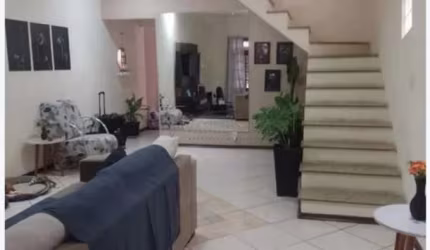 Sobrado à Venda no Jardim Oriente, São José dos Campos!