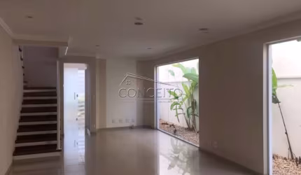 Sobrado à venda no Condomínio Village Des Lions com 238 m² | 4 dormitórios, sendo 1 suíte com sacada e 4 vagas de garagem.