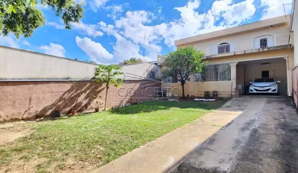 Sobrado no bairro Jardim Abaeté com 153,41 m² | 4 dormitórios, sendo 1 suíte e 5 vagas de garagem, sendo 1 coberta.