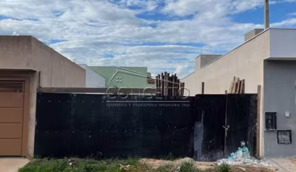 Terreno com 150 m² de área total, à venda no bairro Chácara Rupiara, em Rio Claro-SP.