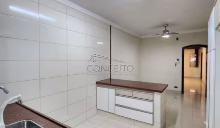Casa térrea à venda no bairro Vila Independência com 122,10 m² | 4 dormitórios, sendo 1 suíte e 1 vaga de garagem coberta.