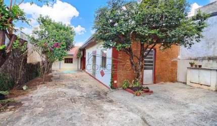 Casa térrea à venda no bairro Vila Independência com 225 m² | 5 dormitórios, sendo 1 suíte e 8 vagas de garagem