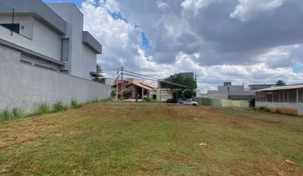 Terreno à venda no condomínio Residencial Villa D'Aquila com 343,04 m² de área total