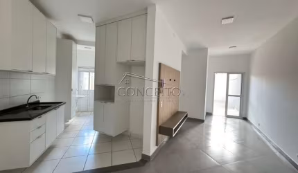 Apartamento garden para locação ou venda no Residencial Plaza Mayor com 110m² | 2 dormitórios, sendo 1 suíte, quintal e 2 vagas de garagem.