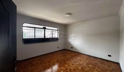 Casa térrea à venda na Vila Independência com 187m² | 3 dormitórios sendo 1 suíte e 2 vagas de garagem.