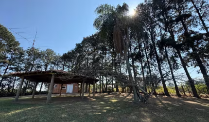 Terreno à venda no Alto da Serra do Itaqueri em São Pedro com 5507m² de área total.
