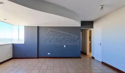 Apartamento duplex à venda no Edifício Saint Patrick com 268m² | 5 dormitórios sendo 2 suítes, 2 vagas de garagem cobertas.