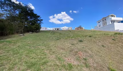 Terreno à venda no Condomínio Villa Bela Vista com 550m² de área total.