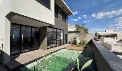 Sobrado à venda no Condomínio Villa Bela Vista com 230m² | 3 suítes e 4 vagas de garagem.