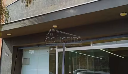 Salão comercial para locação no bairro Cidade Alta com 200 m² | Amplo salão, cozinha, 2 banheiros e sala no piso superior.