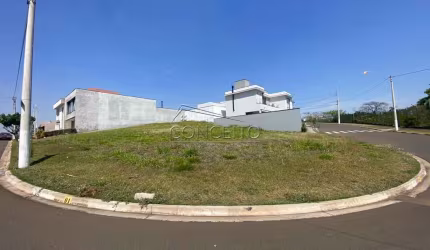 Terreno à venda no Condomínio Soleil Piracicaba com 543m² de área total.