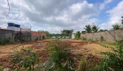 Terreno à venda no bairro Dois Córregos com 1411,48 m² de área total.