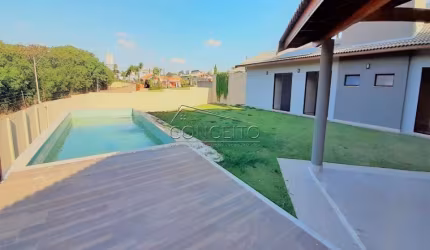 Casa térrea à venda no condomínio Park Campestre I com 384 m² | 3 suítes, sendo 1 suíte master com closet e 6 vagas de garagem.