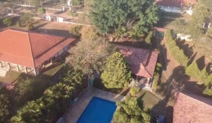 Chácara à venda no Alpes das Águas em São Pedro com 800 m² | Salão de jogos, piscina, 7 dormitórios sendo 6 suítes.