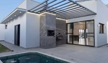 Casa térrea à venda no Condomínio Damha com 169m² | 3 suítes e 2 vagas de garagem.