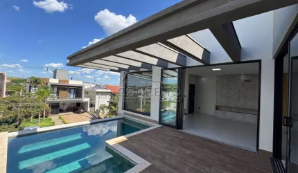 Sobrado à venda no Condomínio Residencial Villa D'Áquila com 208m² | 3 suítes e 4 vagas de garagem.